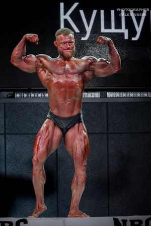 CLASSIC PHYSIQUE
